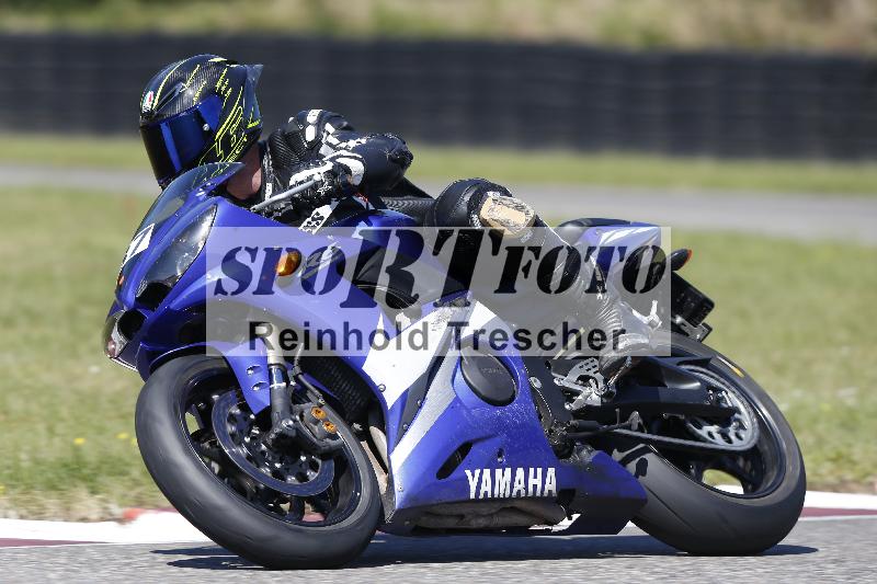 Archiv-2025/48 25.08.2025 Cornu Master School ADR/rot-rouge/87